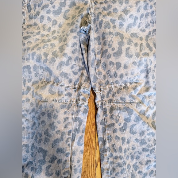 Free People Leopard Print Barrel Jeans - Picture 2 of 4